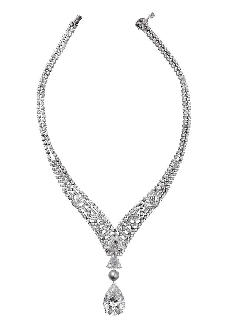 Cartier's Royal Collection diamond necklace featuring a perfectly flawless (D IF Internally Flawless Type IIa) 30ct diamond.