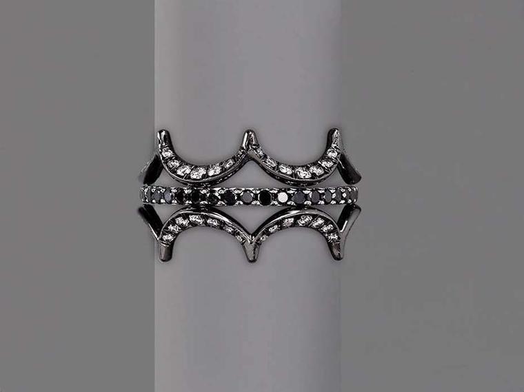 Jado Crown collection ring in black rhodium-plated gold with white and black diamonds.