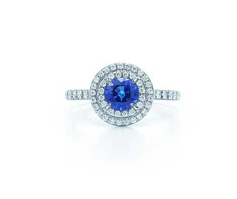 Colour code how to buy a sapphire engagement ring
