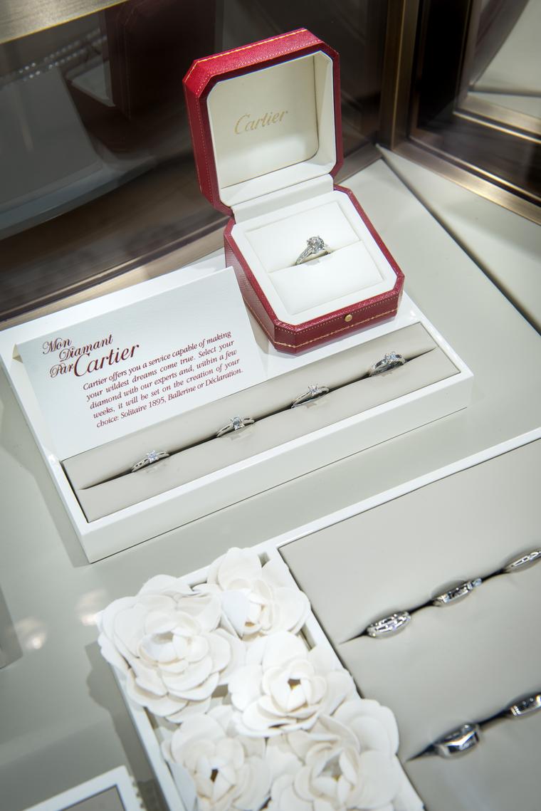 With over 600 engagement rings to choose from, there is something for all tastes and budgets as well as the bespoke three week Set for You custom-made service.