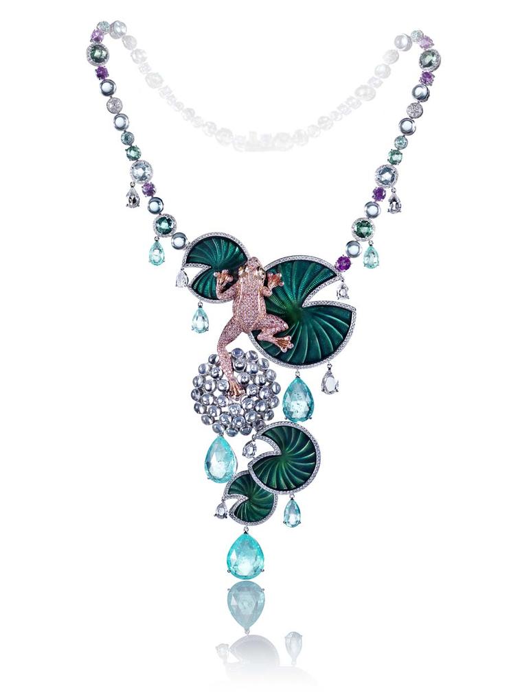 This impressive Chopard Frog necklace, from the Animal Kingdom collection, is set with white, pink and brown diamonds, Paraiba tourmalines, aquamarine cabochons, aquamarines, tourmalines and pink sapphires, pastel blue sapphire cabochons and rose-cut gree
