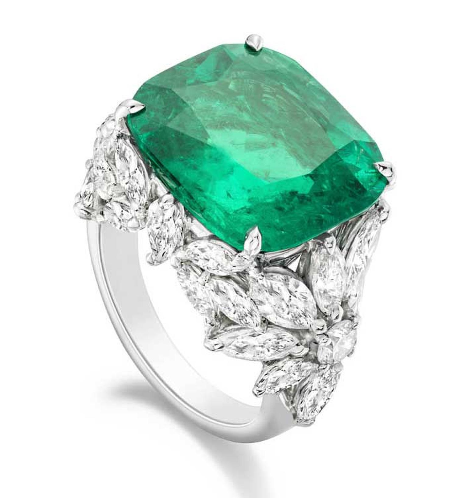 Extremely Piaget emerald ring with diamonds.