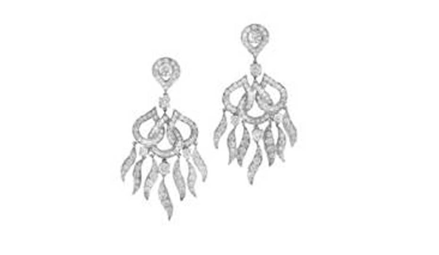 Beautiful Bulgari earrings with round brilliant cut diamonds worn by Naomi Watts to the Screen Actors Guiild Awards 2015.