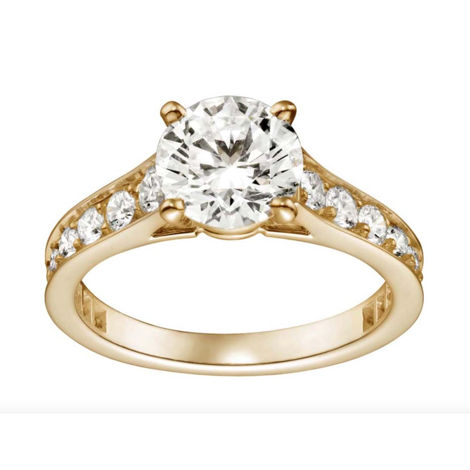 Cartier Solitaire 1895 diamond engagement ring in yellow gold, set with brilliant-cut diamonds.
