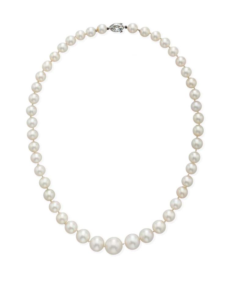 Natural pearls have been attracting a bidding frenzy at auction recently, and this single-strand natural pearl necklace continued the trend by outperforming its pre-sale estimate of $400-600,000 and achieving $1.05 million.