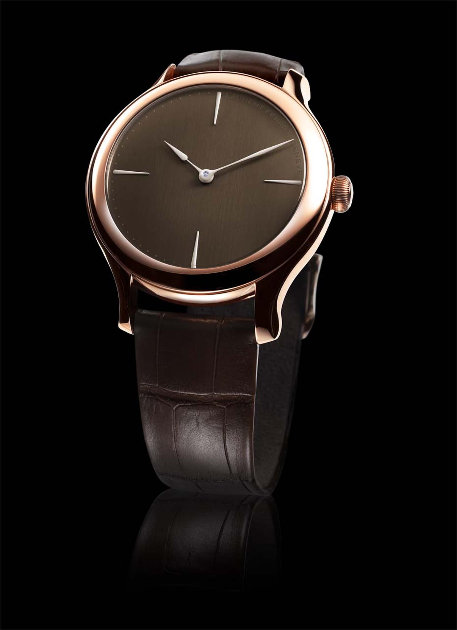 Laurent Ferrier Galet Micro-Rotor Chocolate 39mm rose gold watch. With its minimalist dial that is rich in texture and colour, it is almost good enough to eat. Inside the smooth round case is a superlative Laurent Ferrier movement with an 80-hour power re