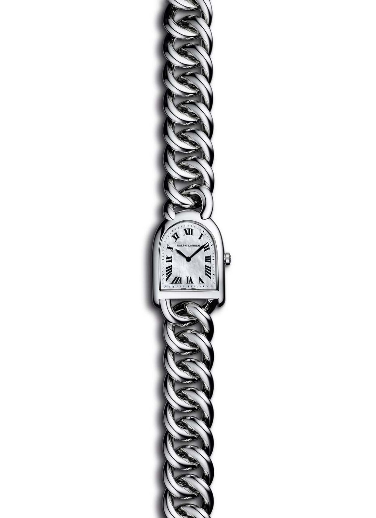 The Ralph Lauren Petite-Link watch, from the Stirrup collection, is a perfect blend of practicality and femininity thanks to its stainless steel case and mother-of-pearl dial.