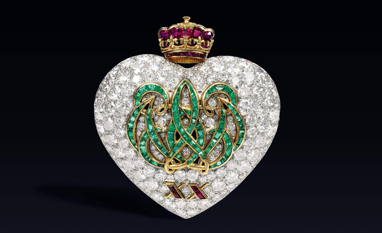 Sotheby's Lot 15 20th Anniversary brooch sold for £205,250