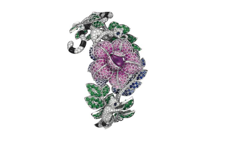 Van Cleef & Arpels Les Voyages Extraordinaires High Jewellery Timepieces Decor Makis, closed
