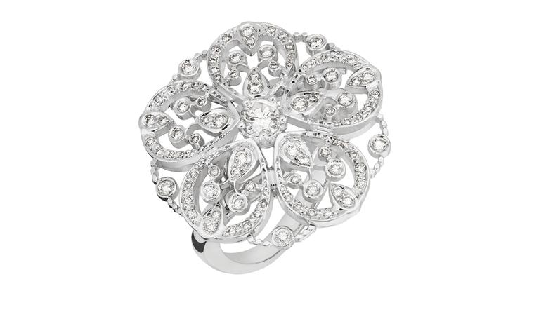 Chanel Secrets D'Orient Camelia Dentelle Ring in 18 karat white gold, diamonds and cultured pearl. POA
