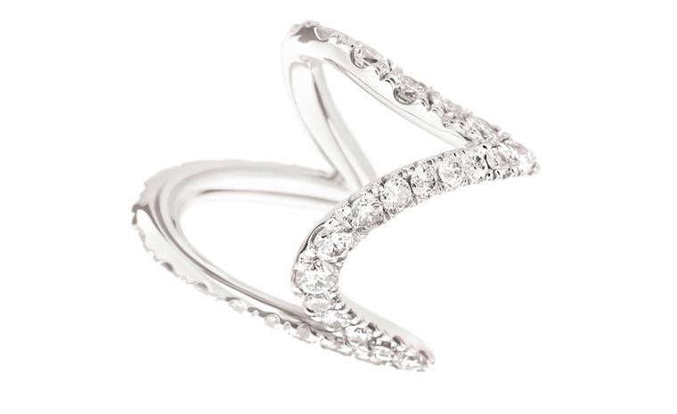 PAMPULHA Ring in white gold and diamonds.