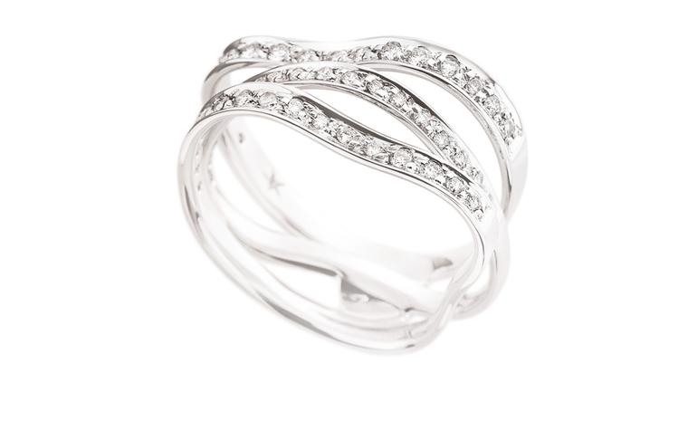 H STERN, CURVES Ring in white gold and diamonds.