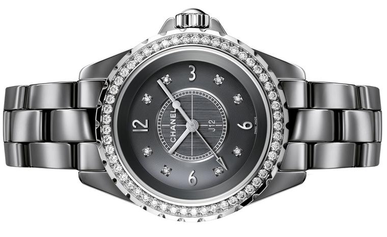 Chanel J12 Chromatic watch in titanium ceramic. 53 diamonds. Dial set with 8 diamond indicators. High-precision quartz movement. Functions: hours, minutes, seconds. Water-resistance : 50 meters.