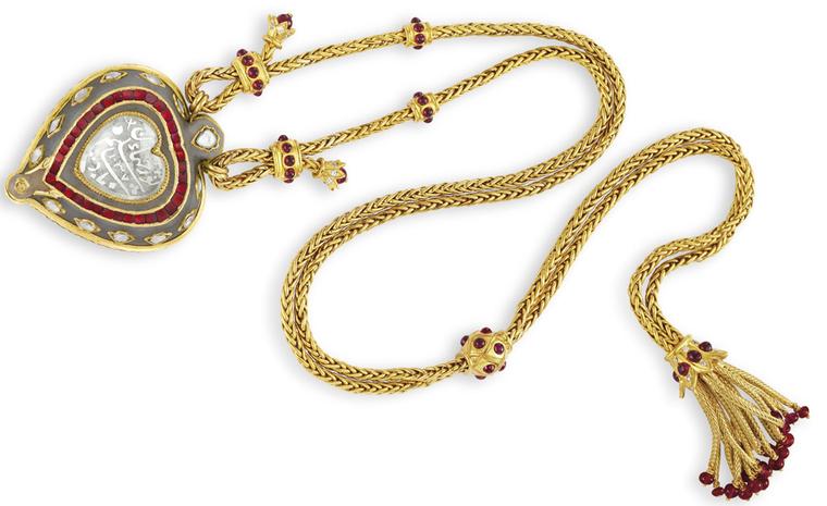 The Taj Mahal Diamond Circa 1627 – 28 Gold and Ruby Chain, by Cartier Gift from Richard Burton, for Elizabeth Taylor’s 40th birthday, 1972 Estimate: $300,000 – 500,000
