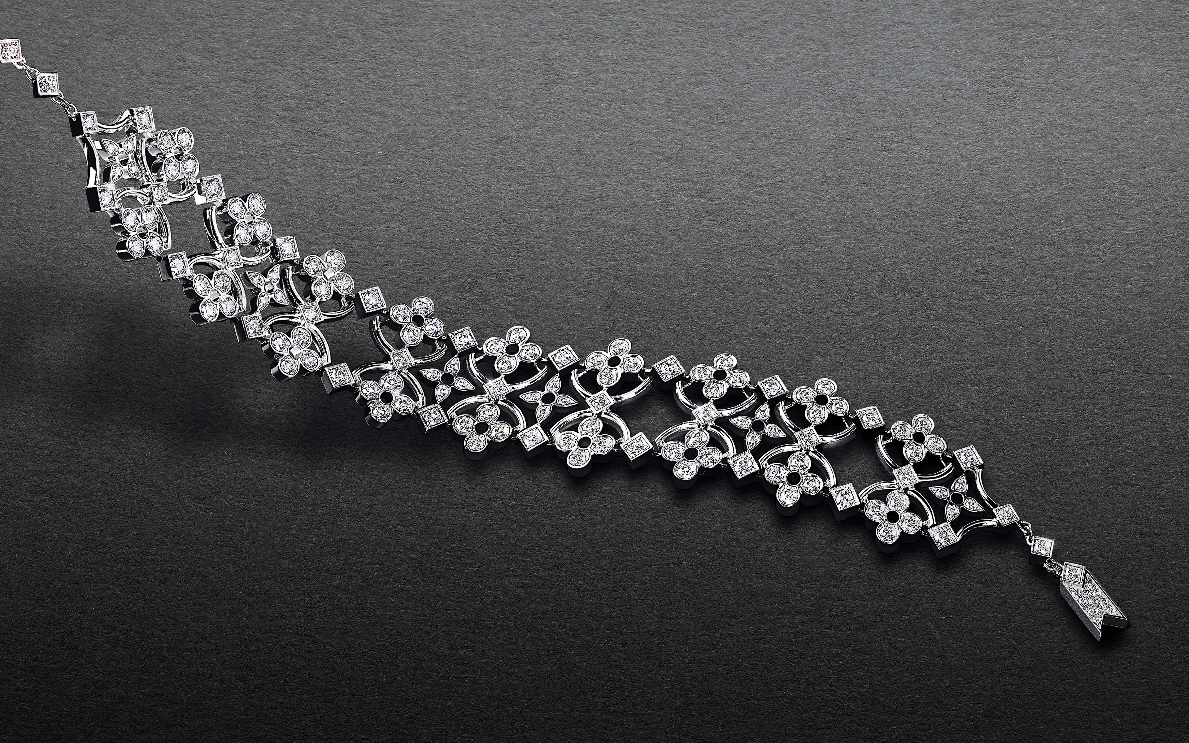 Louis Vuitton Dentelle de Monogram diamond bracelet in white