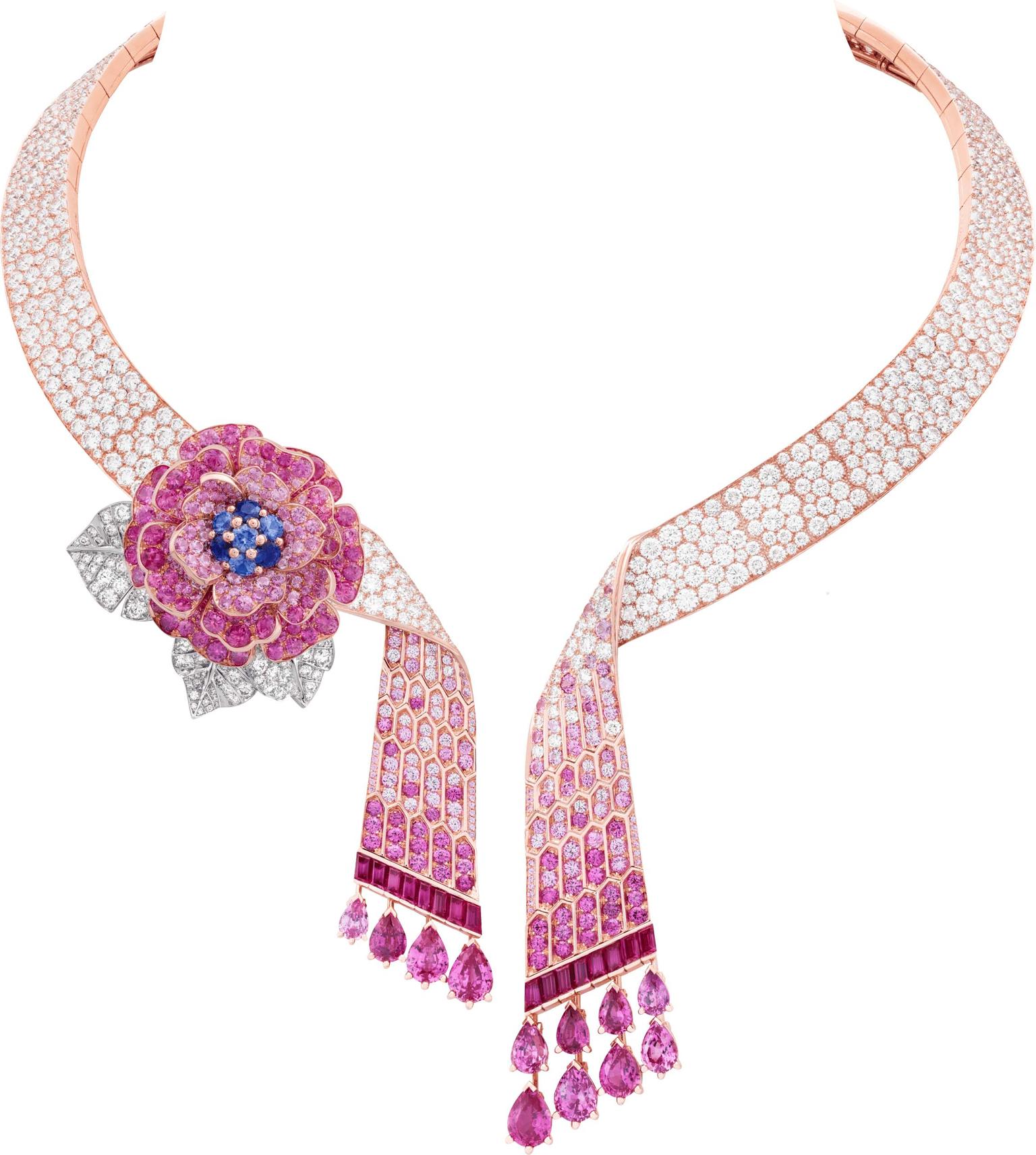Van Cleef & Arpels Rose Capulet necklace Romeo and Juliet jewels.