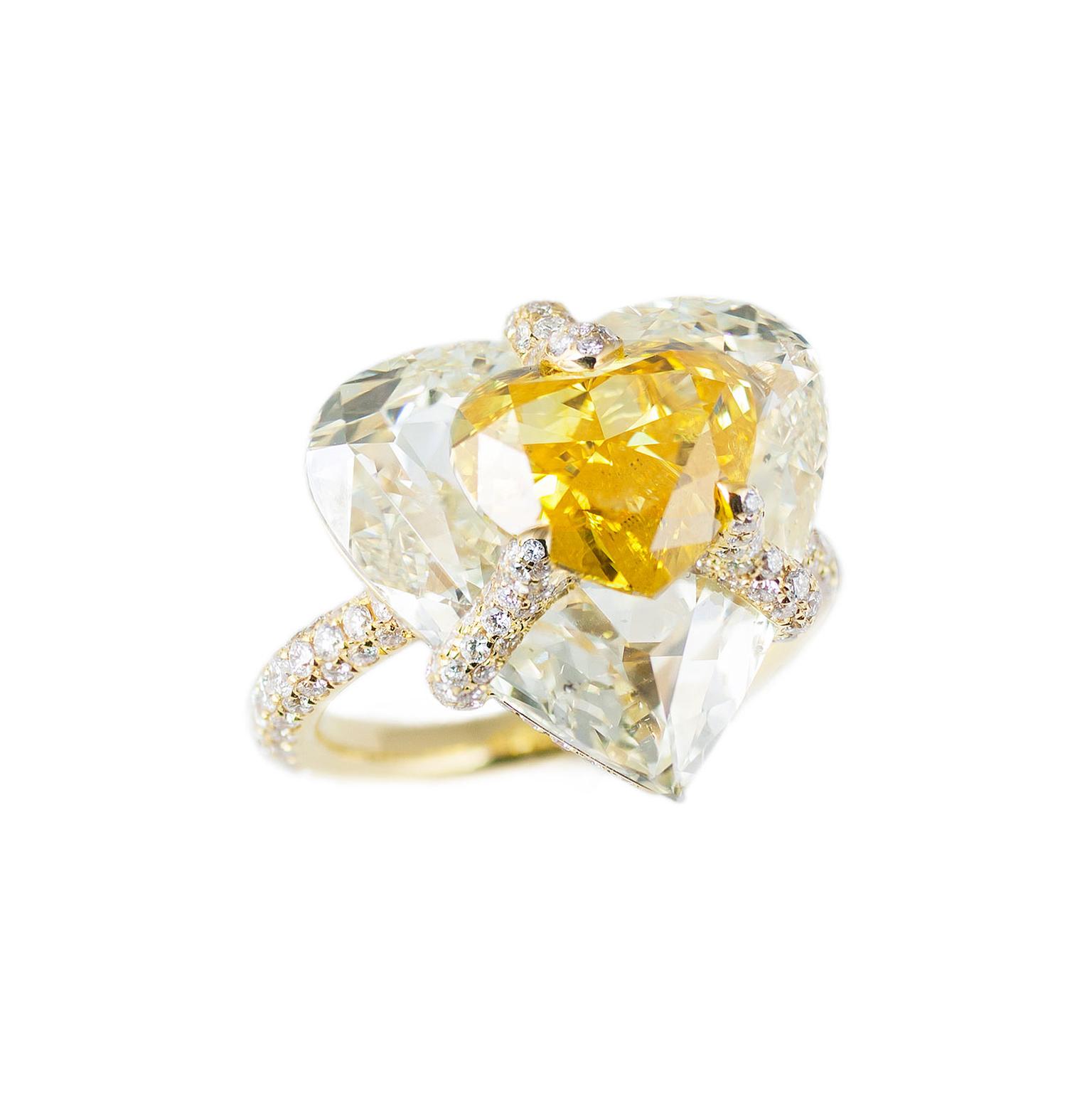 Boghossian Kissing Diamond Fancy vivid orangy yellow diamond and light yellow diamond ring