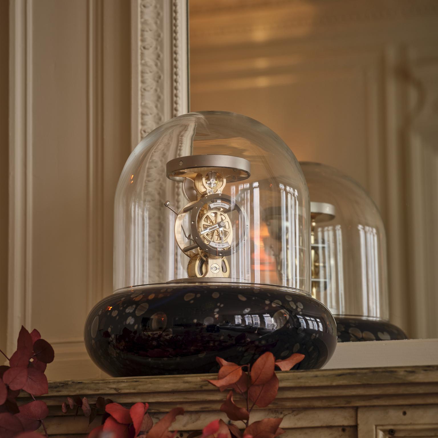 The Persée Or DIY table clock by Maison Alcée