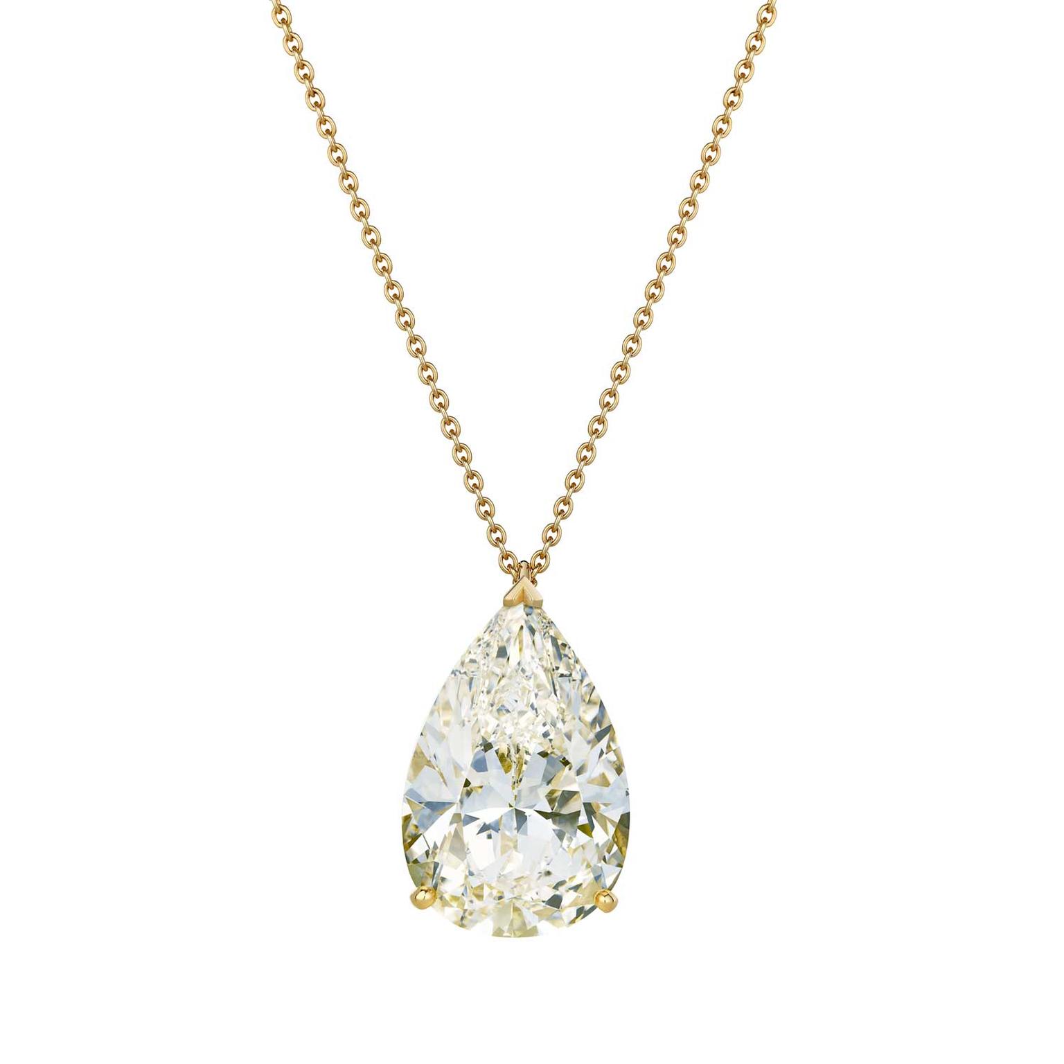 Classic De Beers yellow gold pendant with a pear-shaped 24.71 carat M colour white diamond