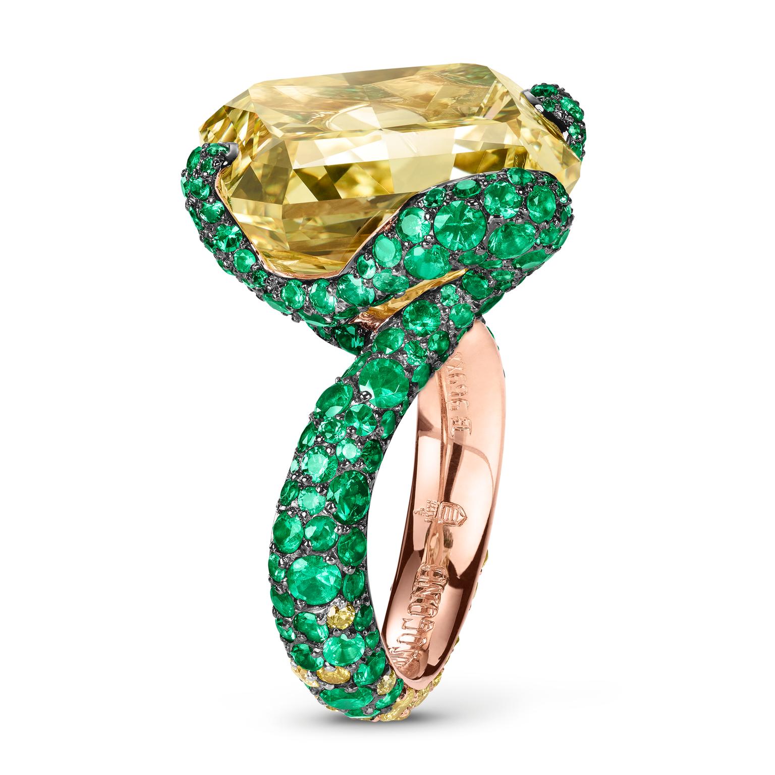 de GRISOGONO Love on the Rocks yellow diamond ring