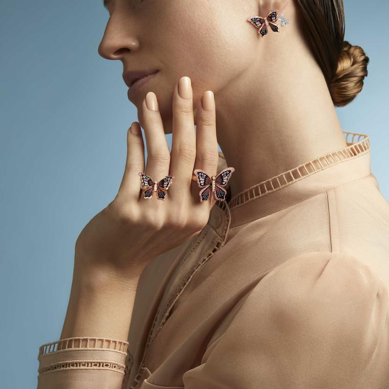 Sicis earrings and ring Nymphalia Pearly Eye on model