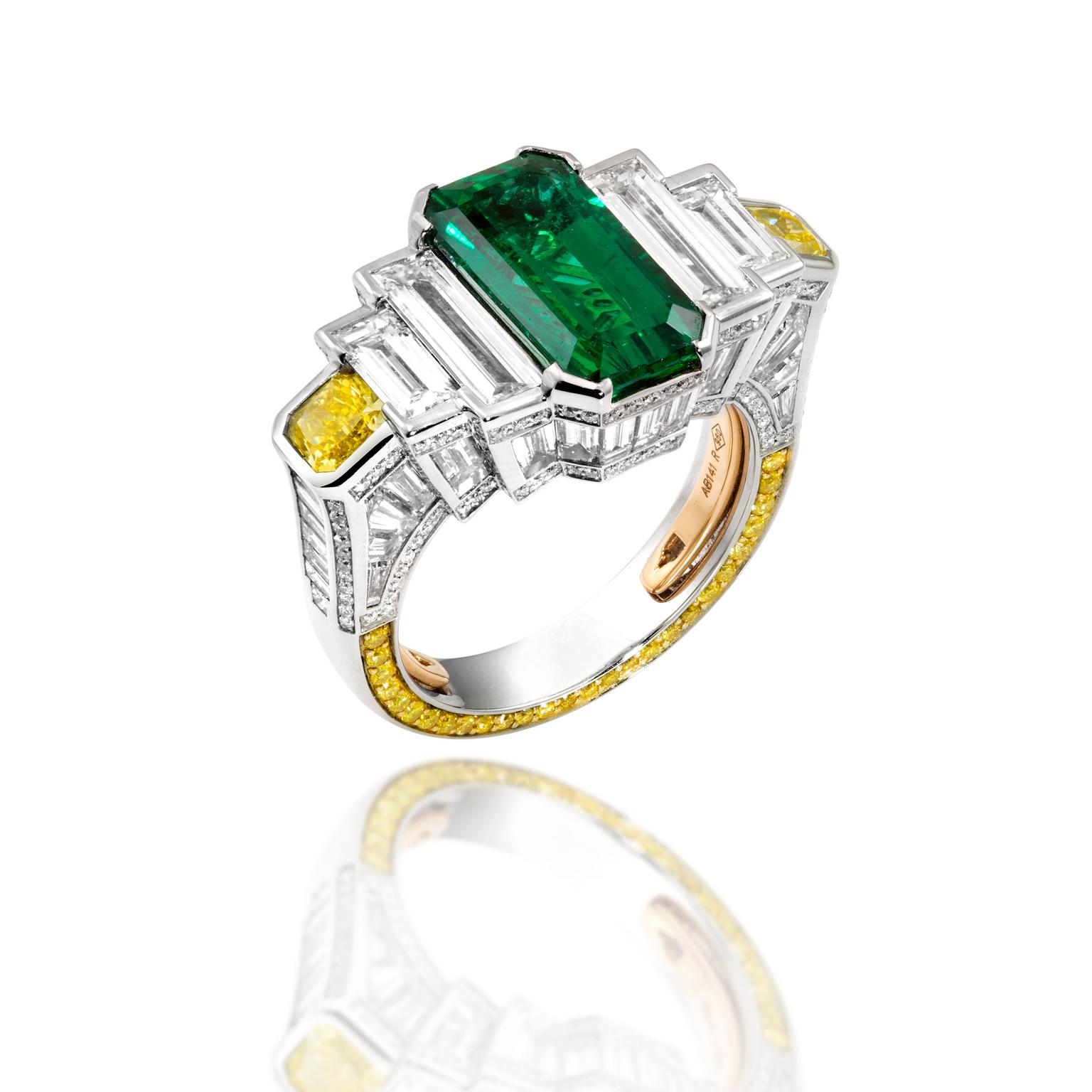 Alessio Boschi diamond and emerald ring
