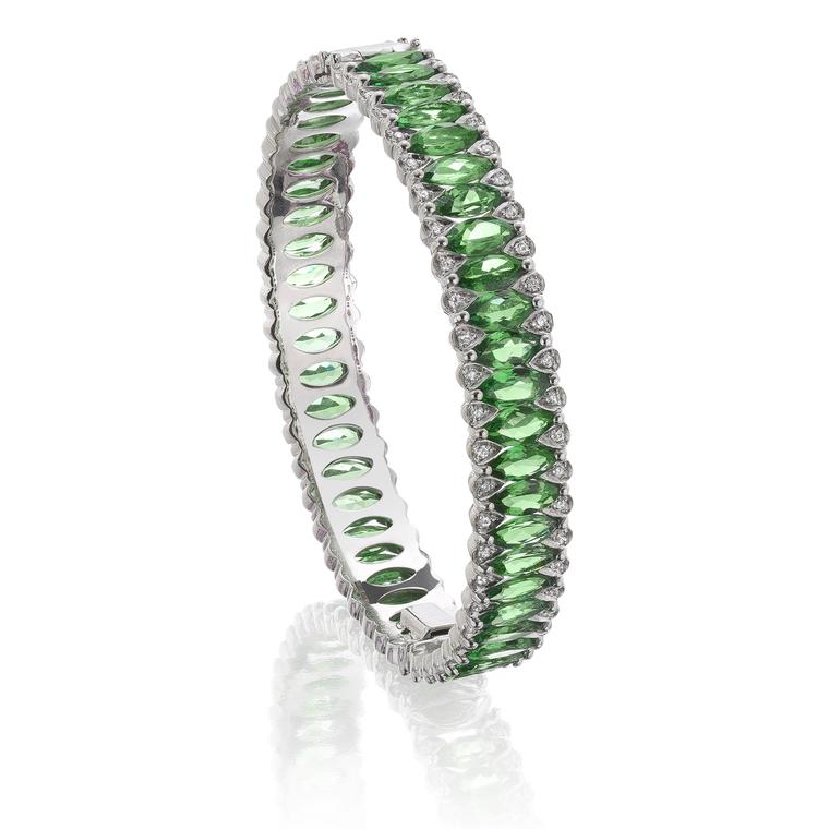 Niquesa tsavorite and diamond bangle