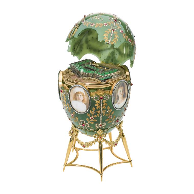 The Alexander Palace Egg, Fabergé. Chief Workmaster Henrik Wigstrom (1862-1923), 1908 © The Moscow Kremlin Museums (2)