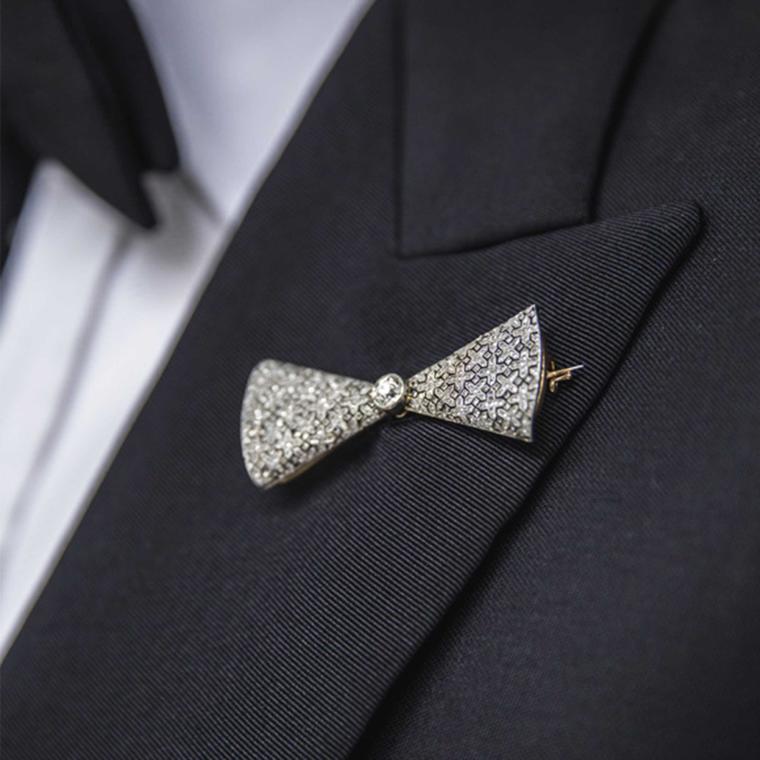 Faberge diamond bow brooch 1913