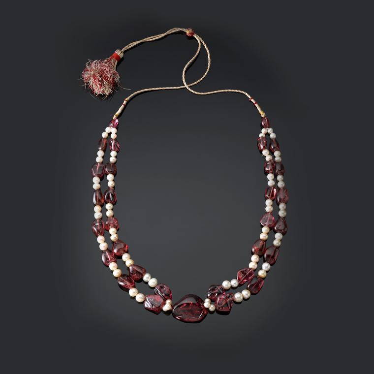 Mughal Empire spinel and pearl necklace