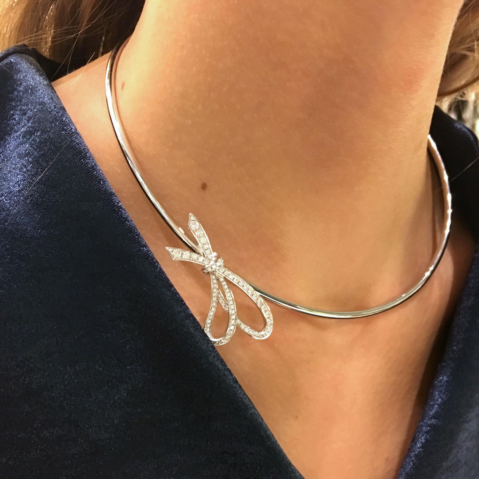 Tiffany bow pendant online