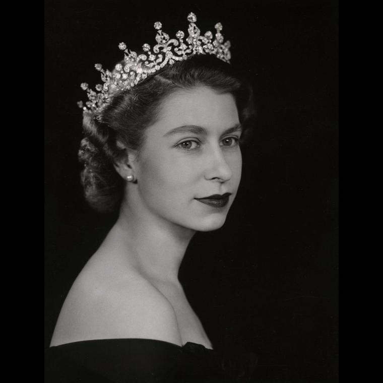 Dorothy Wilding photograph HM Queen Elizabeth II  26 February 1952