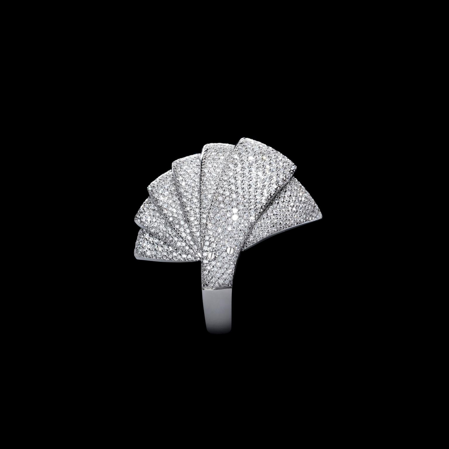 Landmark jewels Mattia Cielo white gold and diamond ring