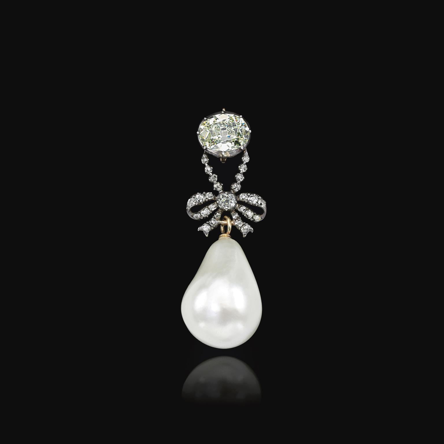 Marie-Antoinette's Pearl jewels.  Heidi Horten Collection. © Sotheby's, Bridgeman Images