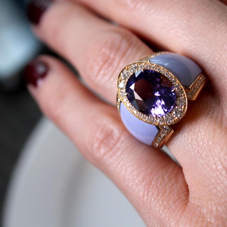 Doris Hangartner violet tanzanite ring
