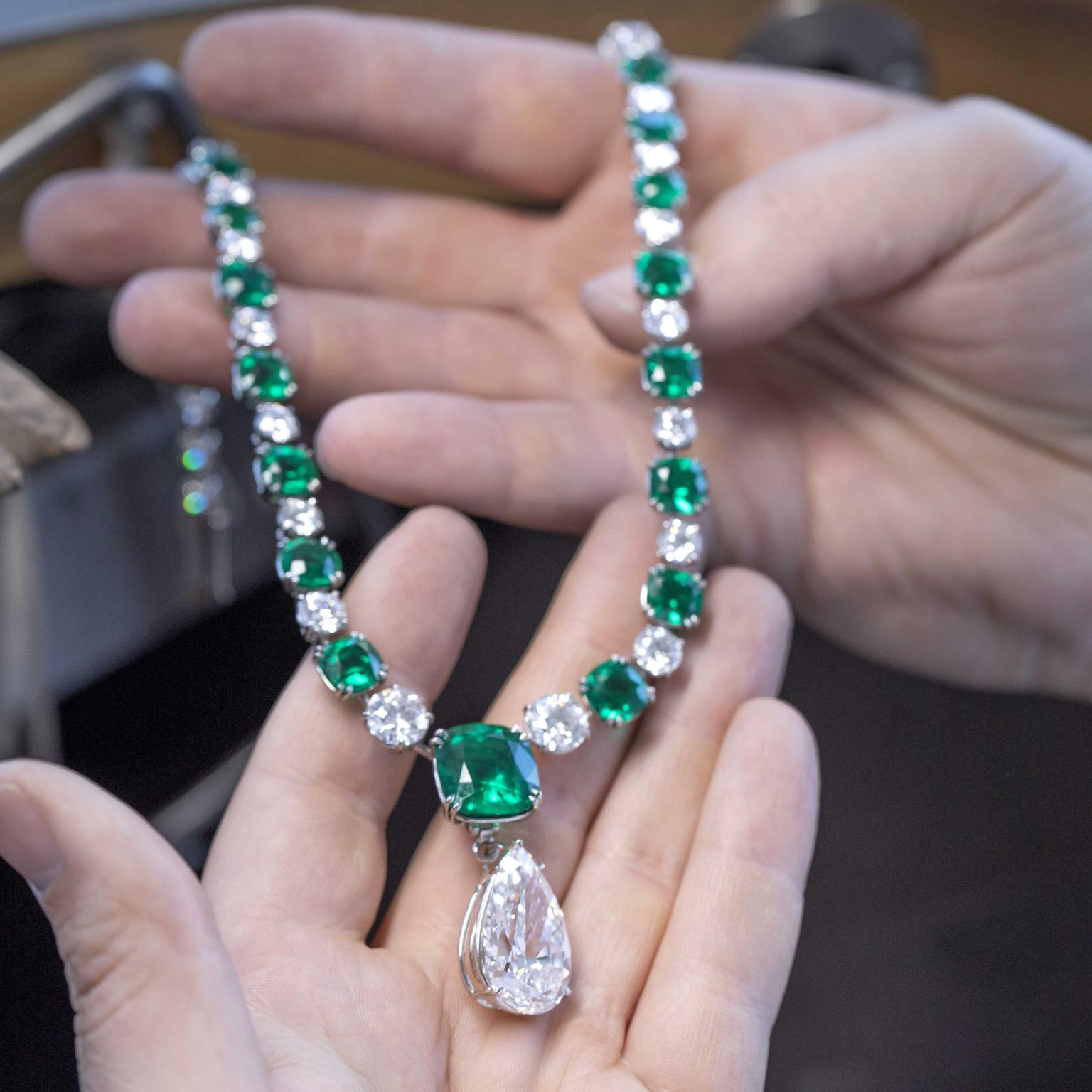 Chopard emerald necklace clearance