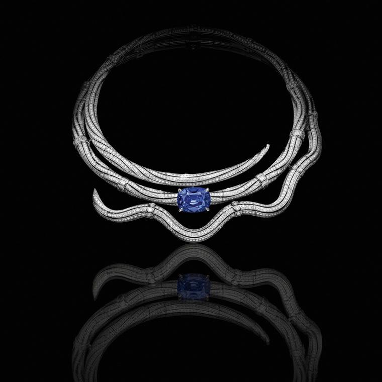 Motion necklace by Louis Vuitton 