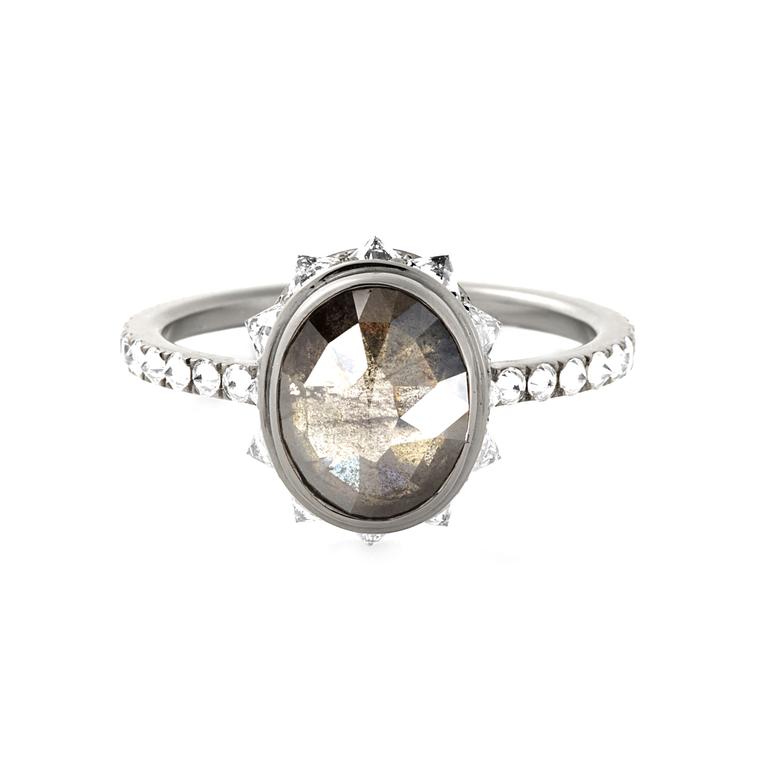 Eva Fehren Nirvana diamond ring