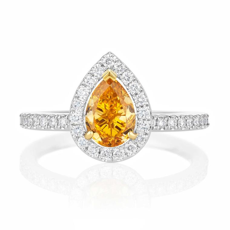 De Beers Master Diamonds micropavé pear-shaped ring
