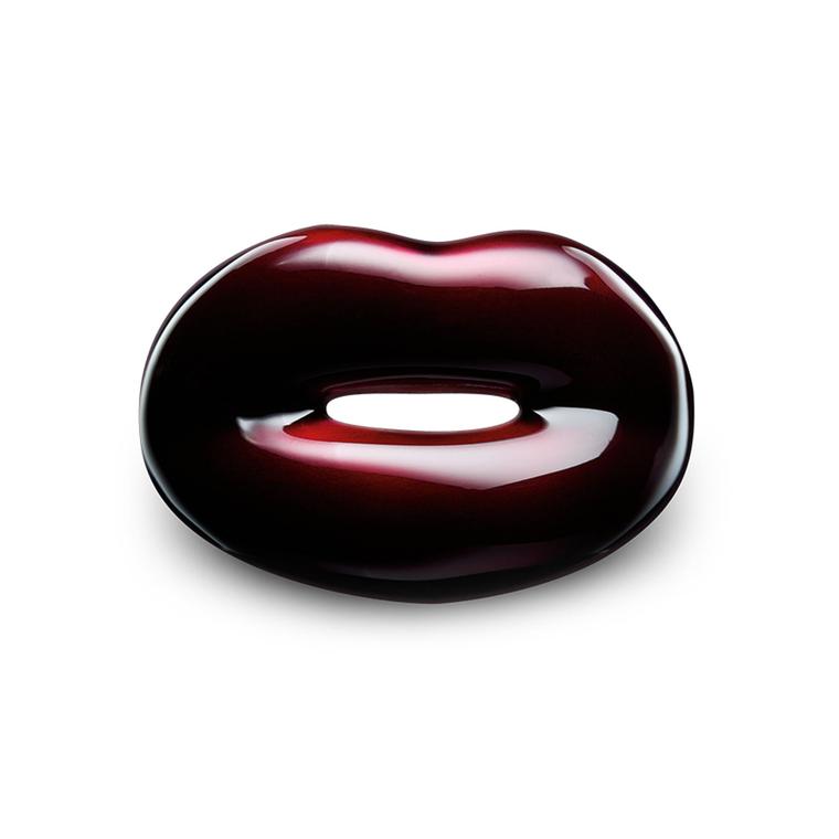 Hot Lips ring in black cherry
