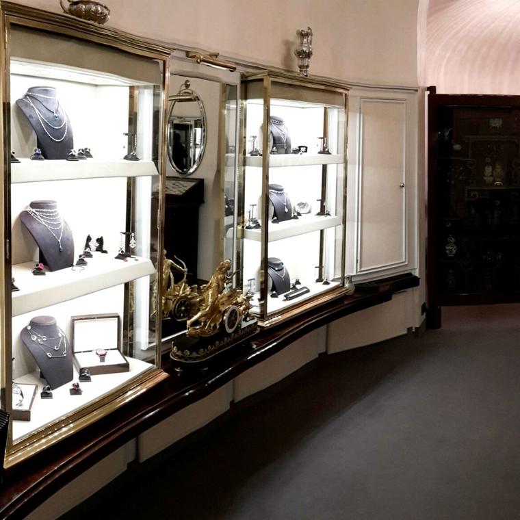 Villa jewellery boutique in Milan