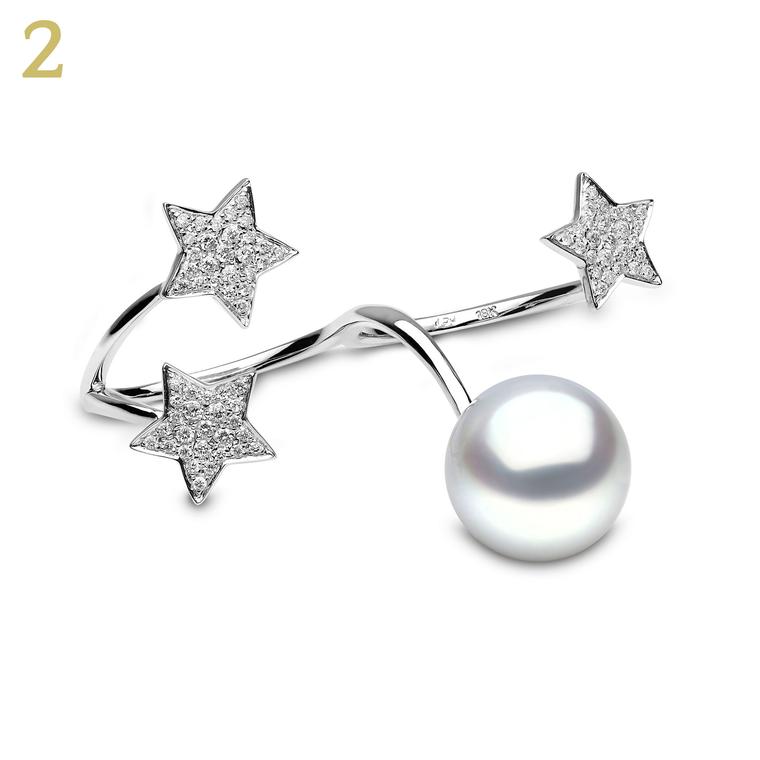 YOKO London Novus two-finger diamond and pearl ring