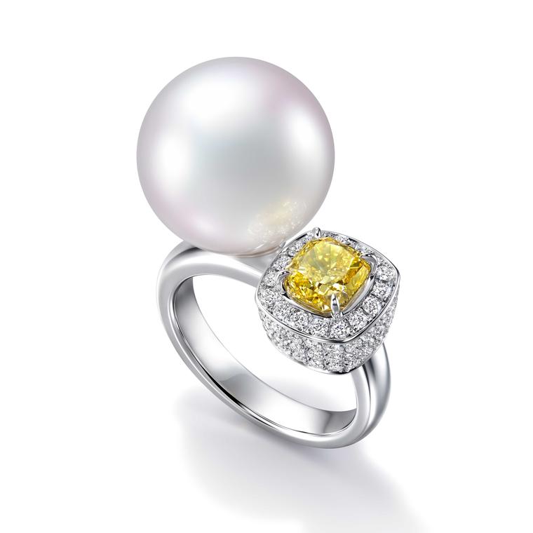 Grâce Éternelle ring by Tasaki