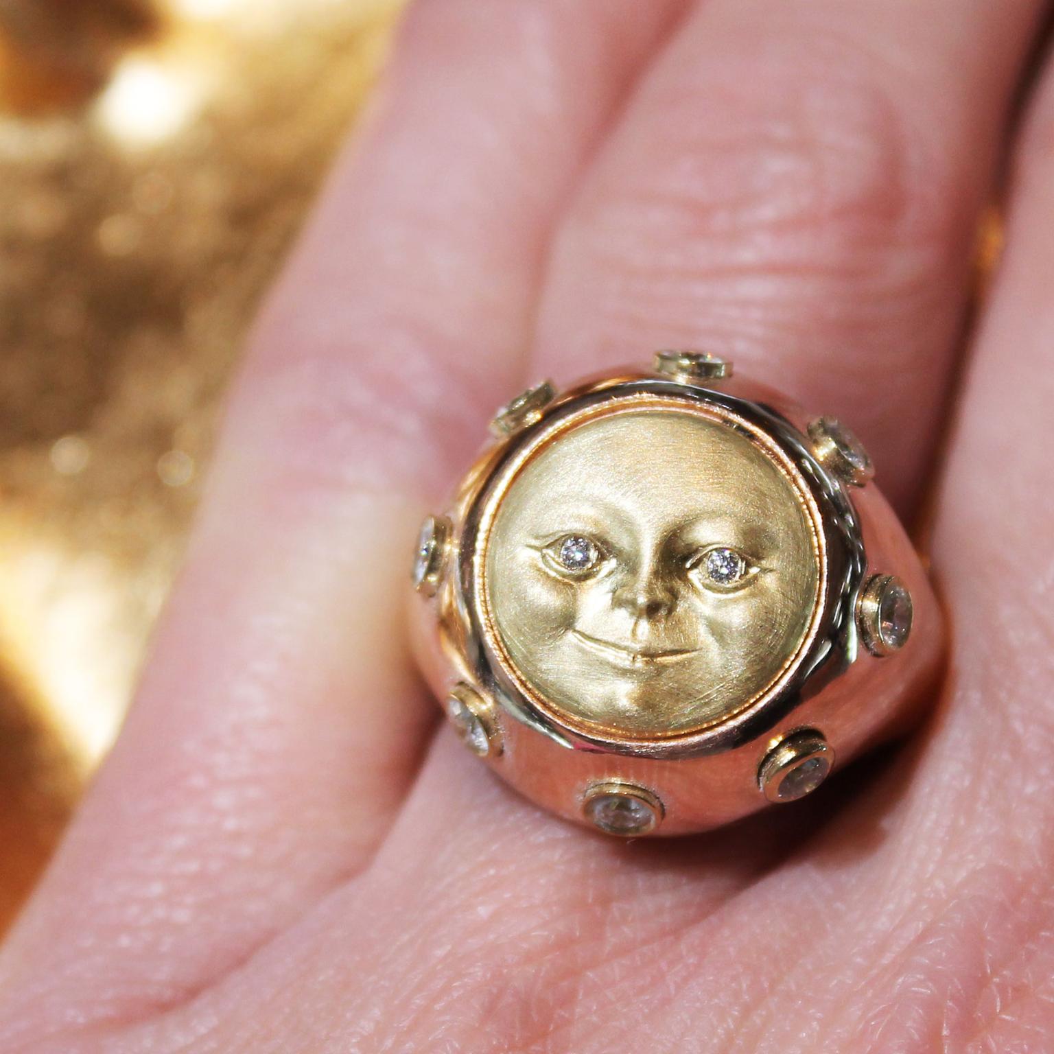 Moon face ring store
