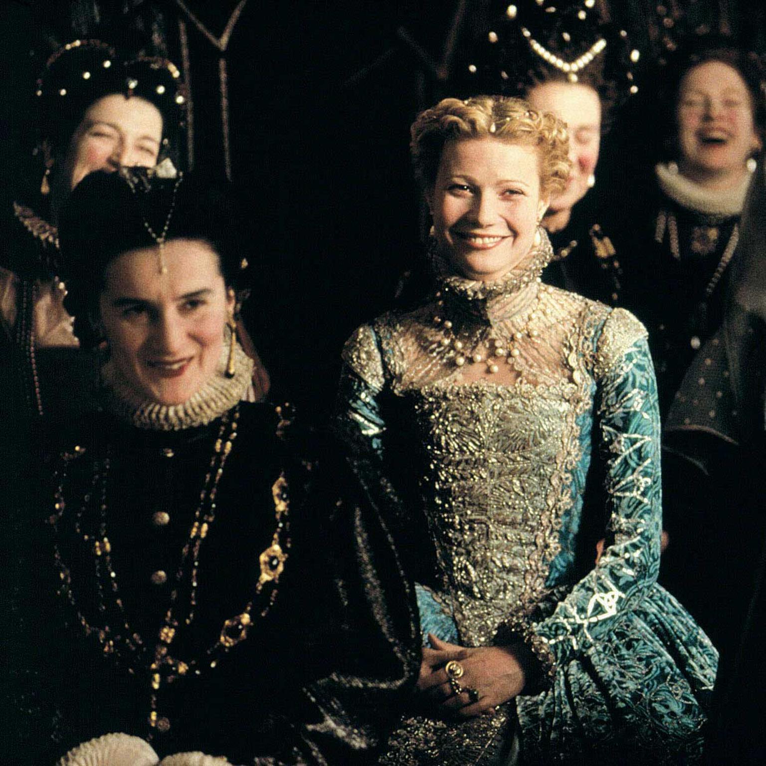 Gwyneth Paltrow models the jewels of the Era in the film Shakespeare in Love