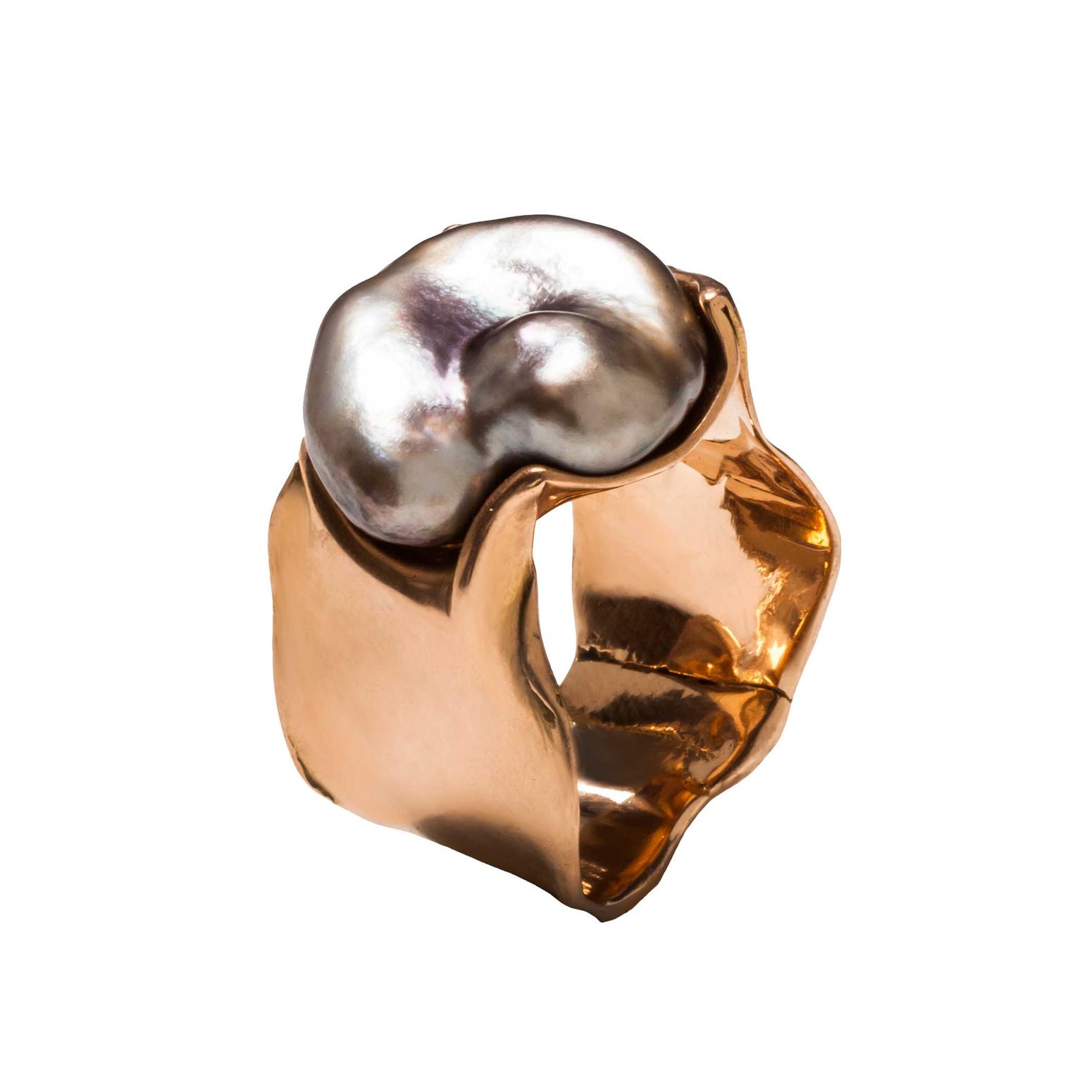 Lucifer Vir Honestus pearl ring