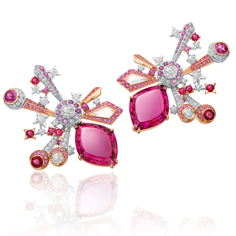 Chow Tai Fook L'Acoustique du Coeur earrings