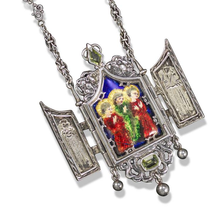 Lot 161 Ramsden and Carr tabernacle pendant Woolley and Wallis auction £1000 - 1500