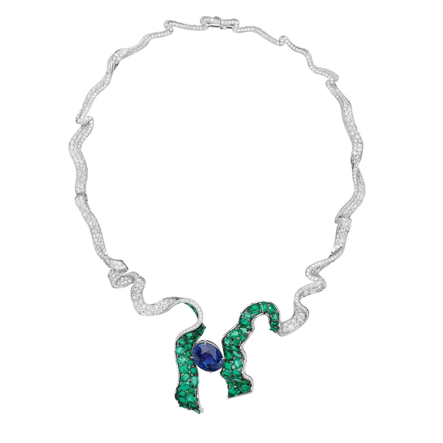 Dior Dénoué necklace with Ceylon sapphire 