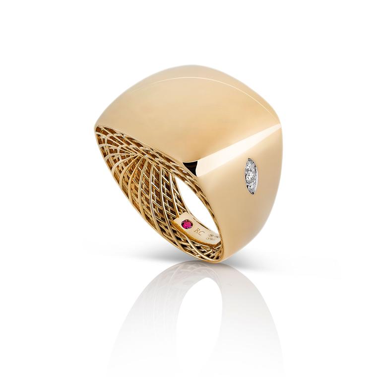 Landmark jewels Roberto Coin yellow gold ring from the Golden Gate collection